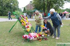 Ar kino un ziedu kārtošanas paraugdemonstrējumiem – Dārza svētki Jaunmokās/FOTO/