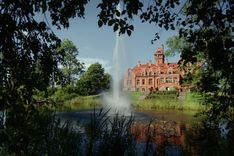 Vēsturisko parku un dārzu dienās Jaunmoku pilī  stāstīs Aleju stāstus