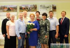 Jaunpilī viss pa vecam