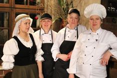 Vērtē pavārmākslu Jaunpils pilī