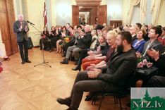 Žaņa Katlapa balva aktrisei Gunai Zariņai un režisoram Viesturam Kairišam