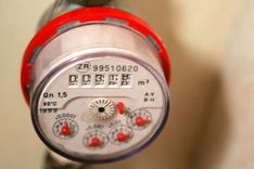 Vai jāmaksā īrniekam?