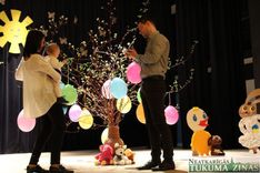 Lapmežciemā godināti 19 jaunie pagasta pilsoņi