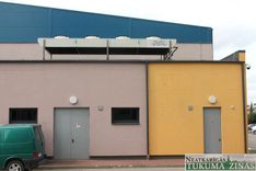 Vai nav iespējams samazināt ledus halles troksni?