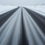 Autovadītāju ievērībai: šorīt daudzviet Latvijā autoceļi sniegoti un apledo, strādā 93 ziemas tehnikas vienības