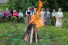 Tik, cik būs uguņu uz katra kalna...