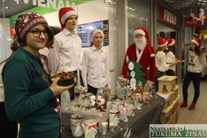 Skolu mācību uzņēmumi piedalās ikgadējā tirdziņā/FOTO/