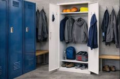 Metāla mēbeles: kāpēc tās kļuvušas par kluso standartu mūsdienu uzņēmumos