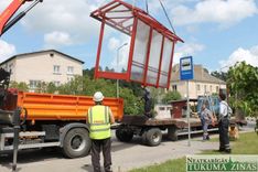 Engures novadā uzstāda jaunas pieturu nojumes