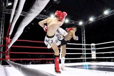 Tukumā aizvadīts cīņu šovs «Milžu cīņas» /FOTO/