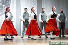 Deju koncerts «Nameja gredzena rotā» Slampē /FOTO/