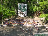 Vai būs laternas un kāpnes?