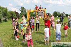 Ozolniekos jauns bērnu rotaļlaukums