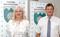 Ievēl priekšsēdētāja vietniekus