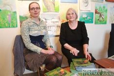 Tukumā atvērta Irīnas Pumpures grāmatiņa «Vecmāmiņas pūra lāde»