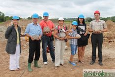 Pūrē ielikti pamati jaunai augļu noliktavai