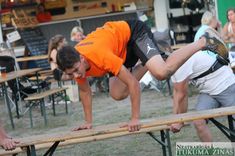 Ragaciemā norisinājies sporta festivāls bērniem un čempionāts spiešanā guļus