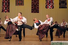 "Ritums" ar draugiem dejo labdarībai