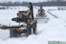 Tukuma apkārtnē cīņa ar sniegu turpinās