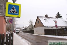 Kāpēc pie skolas Spartaka ielā Tukumā nevar apstāties?