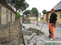 Talsu ielā taisa ietvi