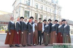 «Vidums» un «Svīta» piedalīsies Tautas tērpu skatē