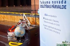 Sveic skolēnus un pedagogus Tukumā