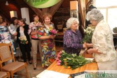 Jaunmoku pils 115. jubilejā atklāta Sarmas Upeslejas grāmata /FOTO/