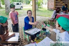 Māksliniece Gerda Stūre aicina ikvienu zīmētgribētāju uz Vecmokām