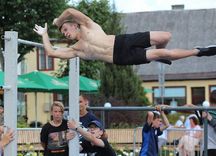 Tukumā norisinājies ielu vingrotāju atklātais čempionāts/FOTO/