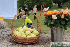 Ārlavciema ābolu svētkos