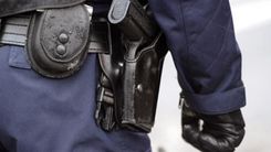 Tiesai nodota krimināllieta par mēģinājumu iešaut policistam galvā