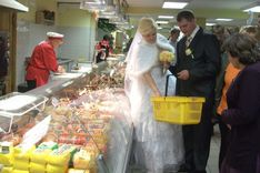 „Grib mūsu bāleliņš līgavu ņemt(i)…” jeb Pasaka ir sākusies…