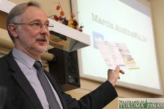 LU rektors Mārcis Auziņš: "Ja gribi dzīvē labi justies, dari to, kas tev patīk"