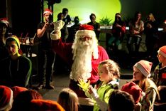 «Baboon Bar» noticis labdarības pasākums vairāk nekā 70 maznodrošinātu ģimeņu bērniem