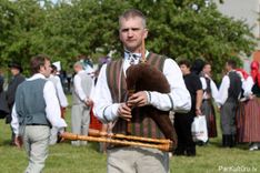 Top Edgara Lipora monoizrāde «Karavīrs»