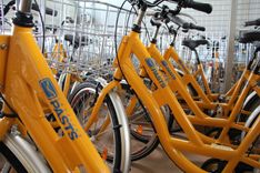 Latvijas pastniekiem – 200 jauni velosipēdi