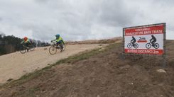 Jaunie «BMX» braucēji turpina trenēties