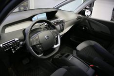 Atceries par stāvbremzi!