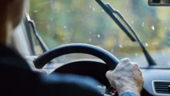 Turpmāk būs vieglāk sodīt par ceļu satiksmes drošības noteikumu pārkāpumiem citā ES dalībvalstī