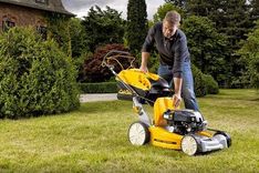 Pēdējais laiks ieziemot sezonas tehniku un dārza instrumentus