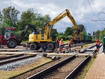 Kā lai šķērso sliežu ceļu?!