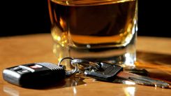 Uz ceļiem dzēruši velosipēdisti, Kandavā sakaujas līgotāji