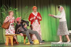 Džūkstē aizvadīta gadskārtējās amatierteātru skates 1. daļa /FOTO/