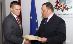 Soču olimpieši saņem Iekšlietu ministrijas apbalvojumus