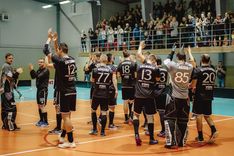 Irlava uzvar divkārtējus čempionus