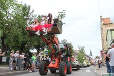Rožu svētku gājienā...atrodi sevi!