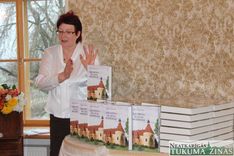 Klajā nākusi grāmata «Jaunpils muižas, muižiņas» /FOTO/