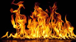 Smārdē degusi dzīvojamā māja