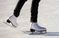 Trīs Tukuma skolām piešķirti 20 000 eiro slidošanai ledus hallē